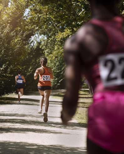 marathonlopers in een park