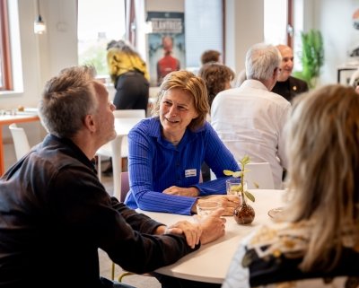 Hellen Mouws, Werkzaak Rivierenland