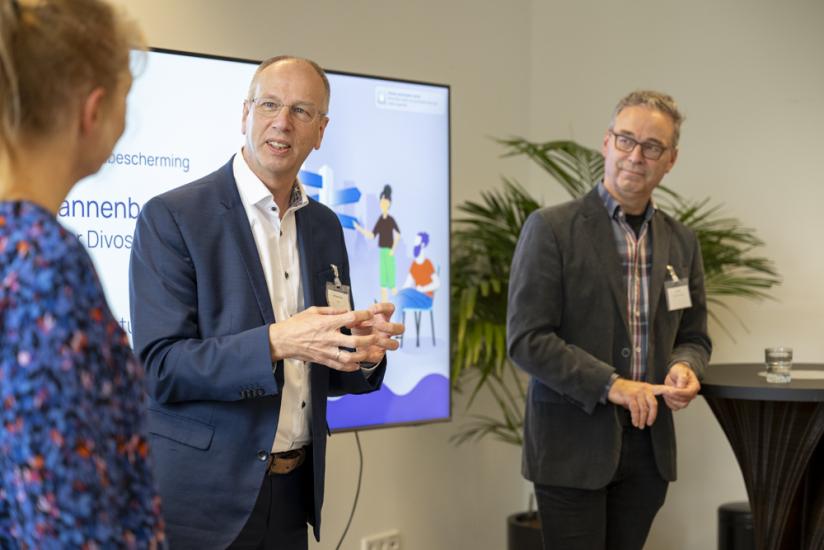 Erik Dannenberg, voorzitter Divosa en Lex Staal, directeur-bestuurder Sociaal Werk Nederland 